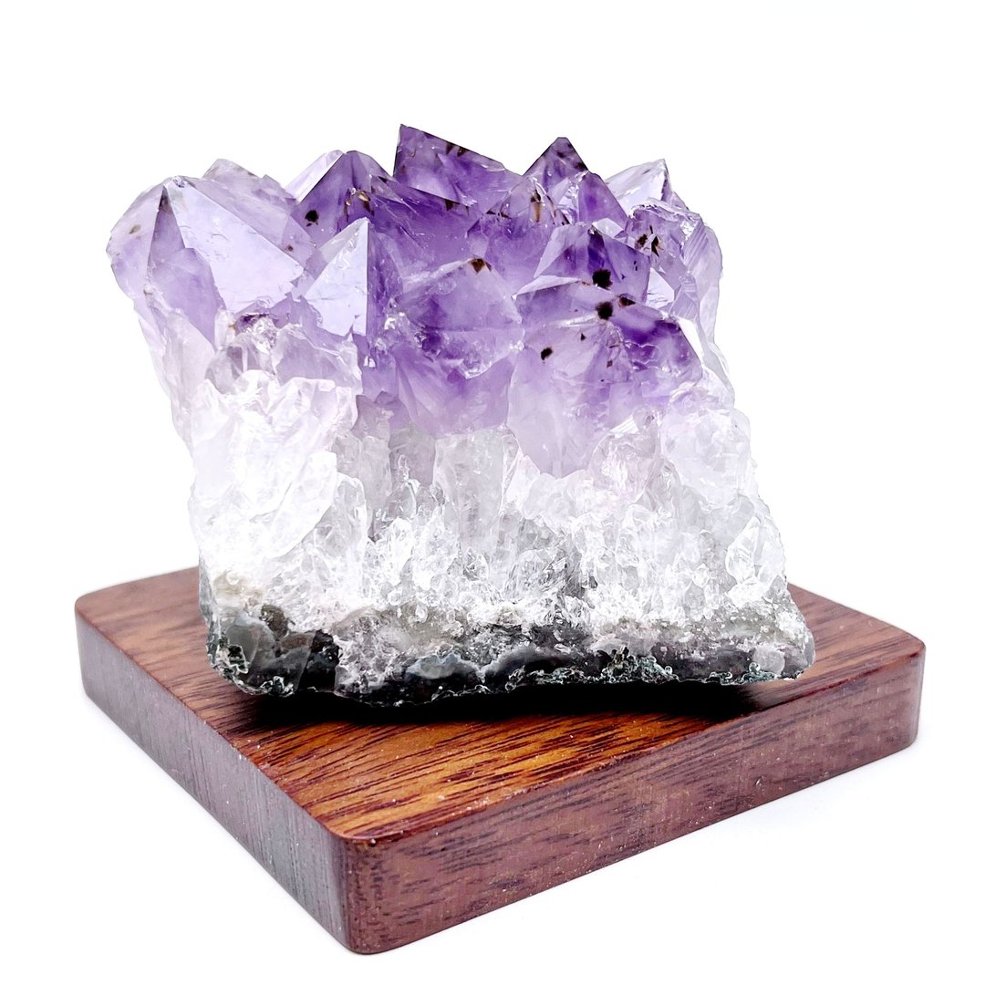 触碰。原矿 疗愈 净化 财富 贵人有 天然矿缺 l 紫钛晶 大牙 l - 摆饰 - 水晶 紫色