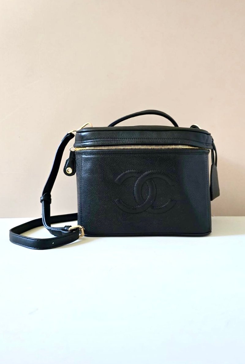 绝版古董包 Chanel黑色鱼子酱化妆盒子包 斜背包 侧背包 单肩包 - 侧背包/斜挎包 - 真皮 黑色