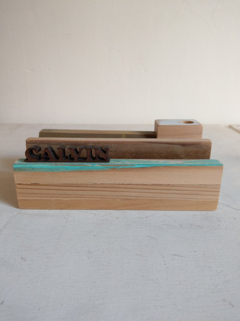 C.L Studio 【现代简约-几何风格木制手机架/名片座】N182 - 名片架/名片座 - 木头 咖啡色