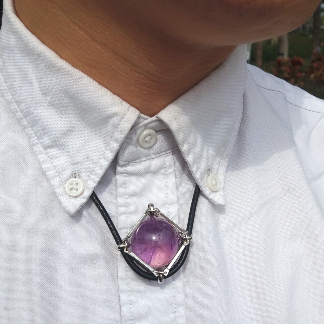 【Unique Design】24mm 紫水晶 水晶球 几何 皮绳颈链 水晶颈链 - 项链 - 水晶 多色
