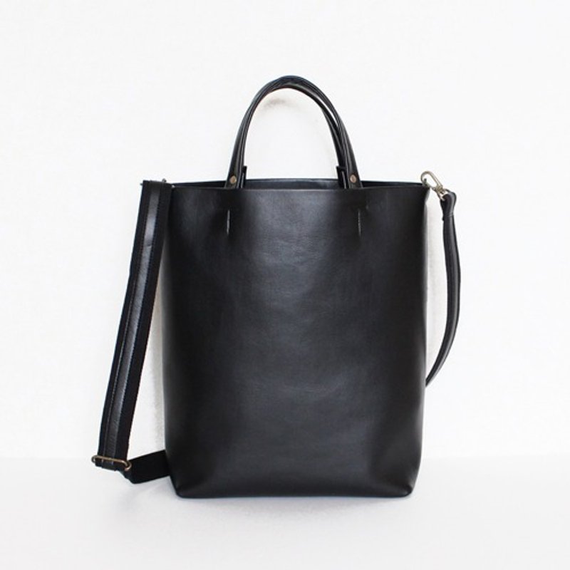 超轻量 A4 尺寸 2WAY 包包 手提 肩背 - 手提包/手提袋 - 其他材质 