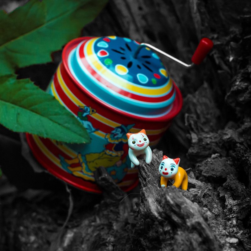 Cat Pennywise the Dancing Clown - Polymer Clay Earrings, 1990 and 2017 Style - 耳环/耳夹 - 粘土 