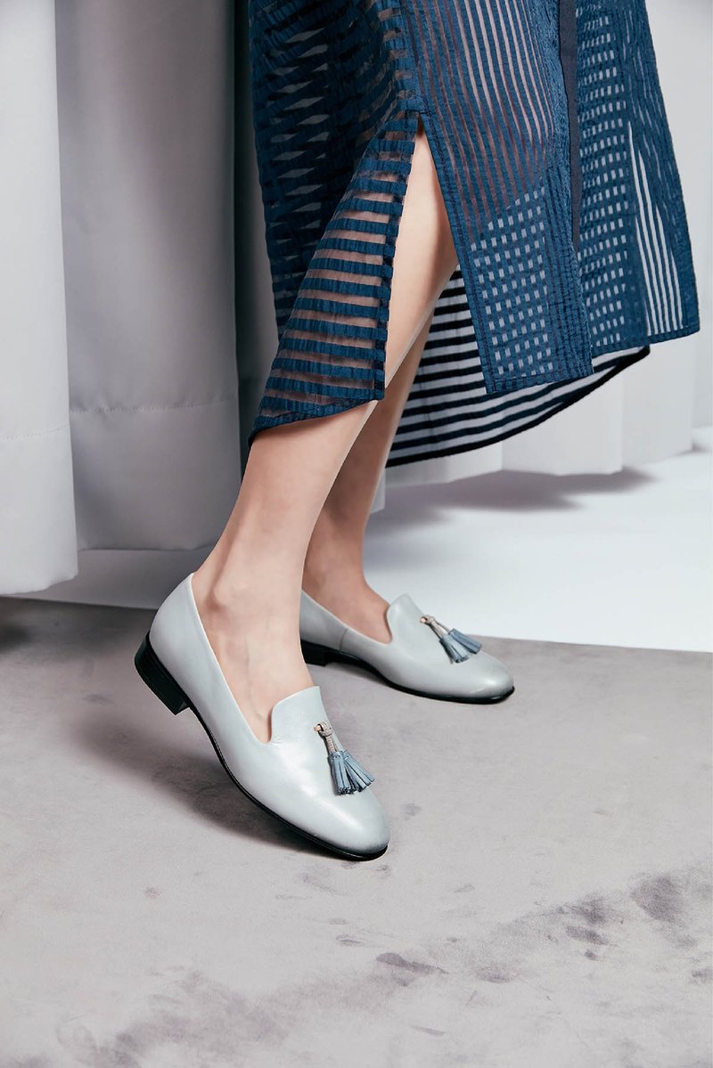 已绝版流苏乐福鞋 - 雾白 - 女款牛津鞋/乐福鞋 - 真皮 白色