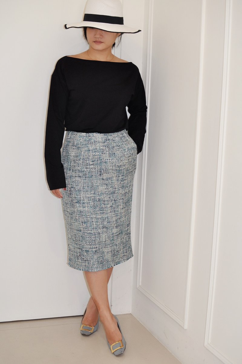 Flat 135 X 台湾设计师系列 下摆留须绿色编织布料窄版过膝铅笔裙 - 裙子 - 棉．麻 绿色