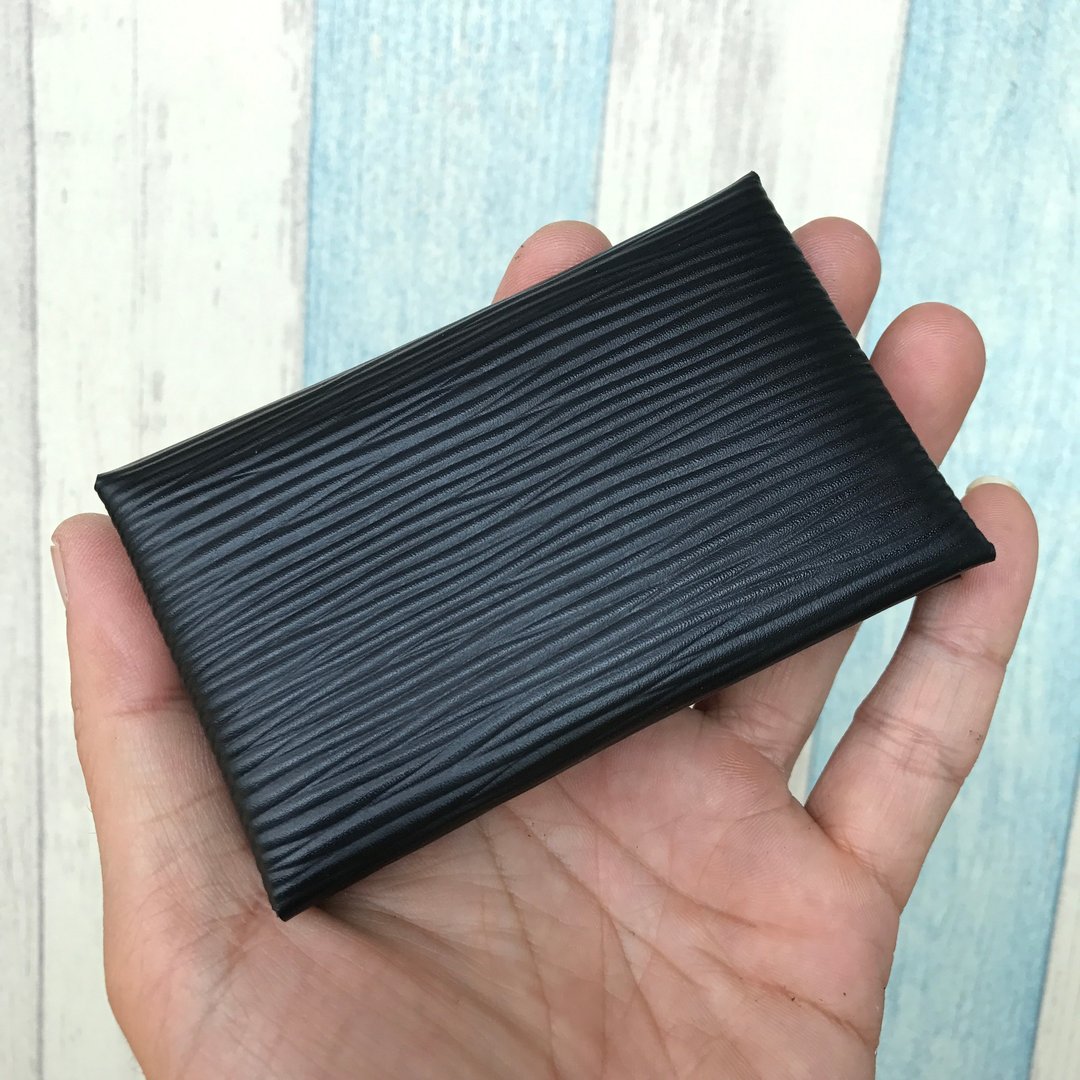 Leatherprince 手工皮革 台湾MIT 水波纹牛皮 黑色 卡套  - black - 证件套/卡套 - 真皮 黑色