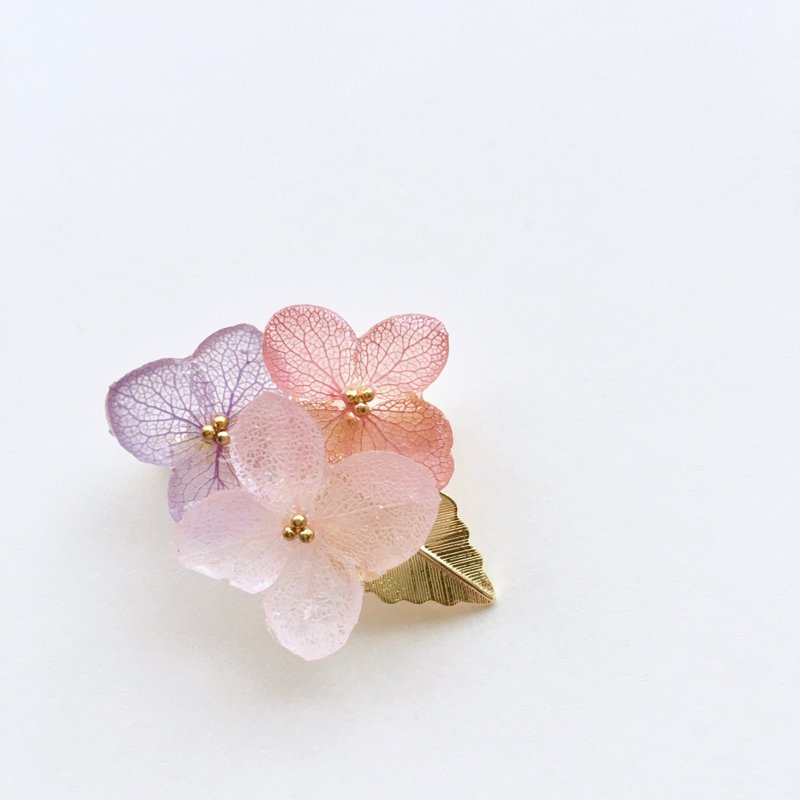 Hydrangea brooch*Pink amethyst* - 胸针 - 植物．花 粉红色