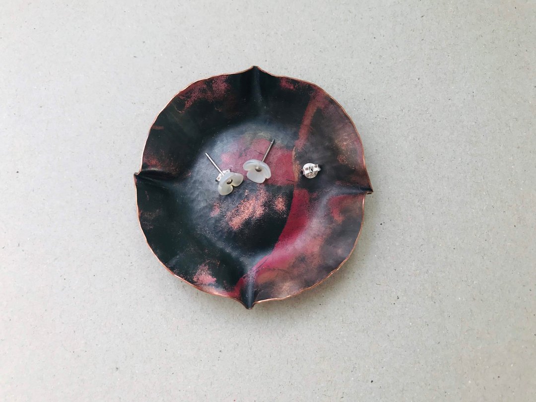 随性小花赤铜饰品收纳碟 - 收纳用品 - 贵金属 