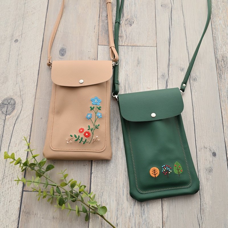 智慧型手机袋大口袋【刺绣北欧风格】智慧型手机肩长调整空手北欧花痴A182I - 侧背包/斜挎包 - 真皮 绿色