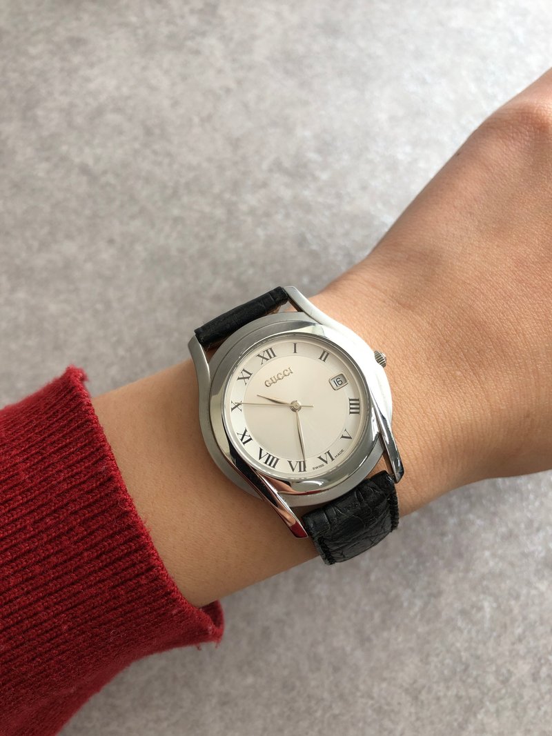 【日本直送 名牌中古包】GUCCI 古驰 手表 银色×黑色 罗马数字 不锈钢 5500m vintage 旧款 24mgta - 女表 - 不锈钢 银色