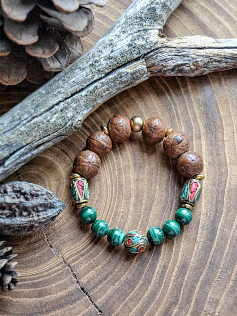 波西米亚风手链配俄罗斯孔雀石西藏珠子和尼泊尔菩提树种子 - 手链/手环 - 半宝石 绿色