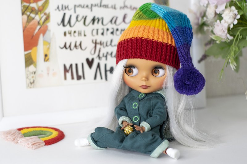 Rainbow striped hat for dolls Blythe, Pullip, knitted cap with a pompom, BJD - 玩偶/公仔 - 羊毛 多色