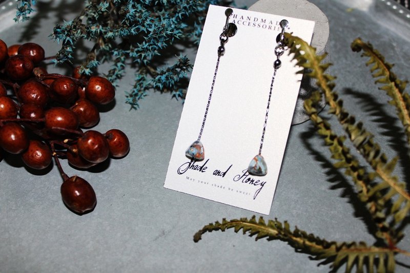 妮可睡不着 软陶夹式耳环 - 耳环/耳夹 - 其他材质 黑色