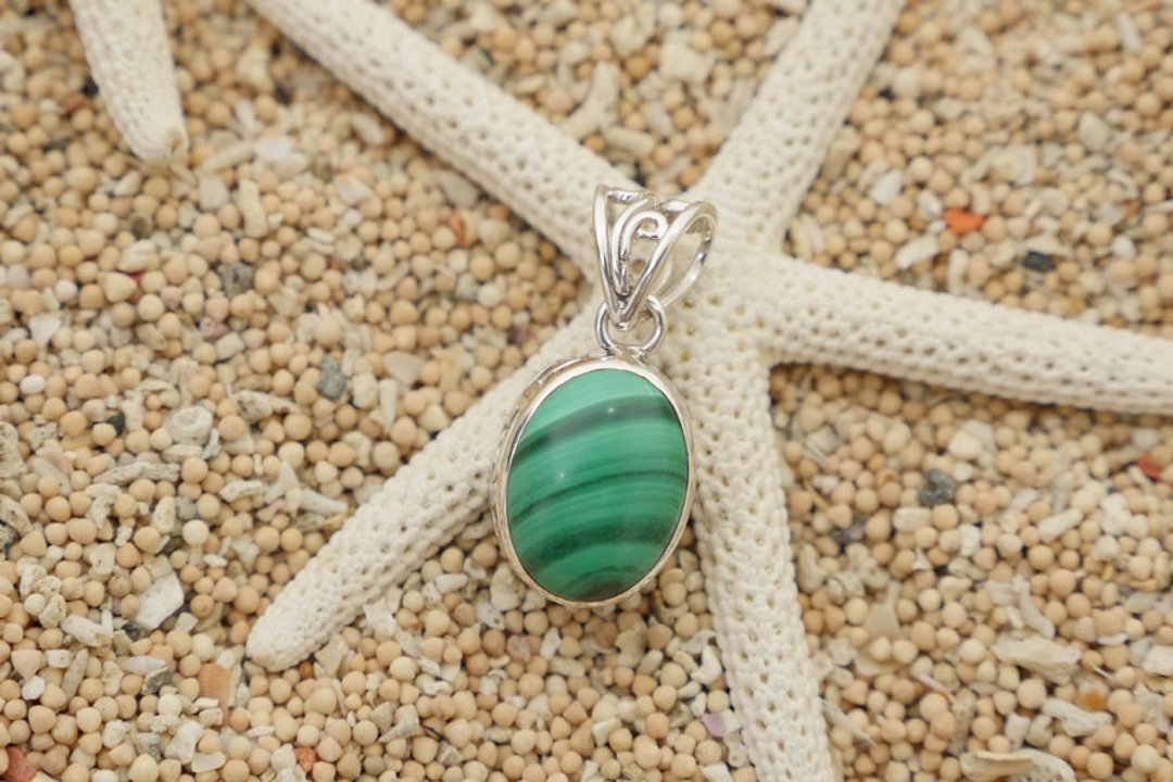Malachite pendant top - 项链 - 石头 绿色