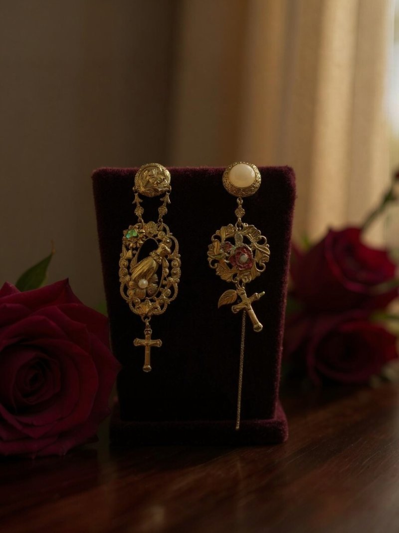 【圣玫瑰祈祷】复古黄铜镂空玫瑰日本珍珠垂坠耳环耳饰 - 耳环/耳夹 - 铜/黄铜 金色