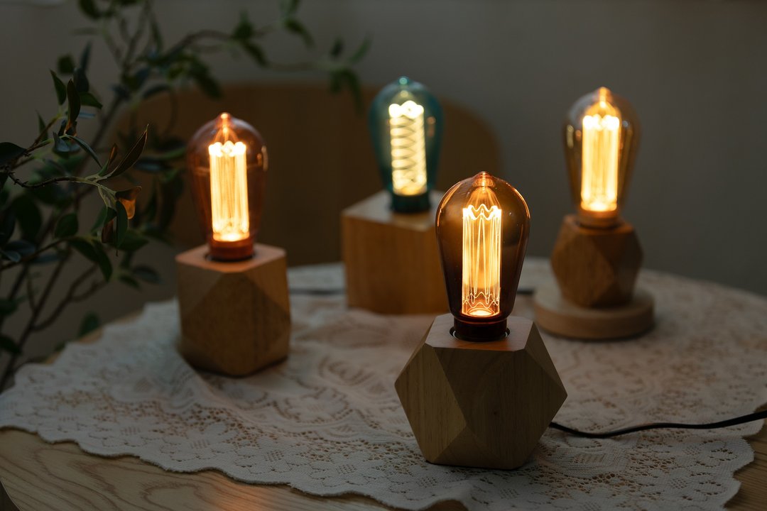 【618 年中庆】Mirage 达文西夜灯㇑六角木质灯座㇑喜光 LED - 灯具/灯饰 - 玻璃 