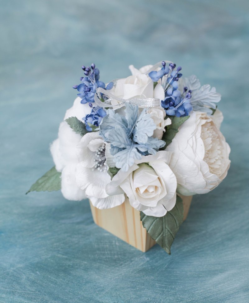 FROZEN - Artificial Paper Flowers Wooden Table Pot - 香薰/精油/线香 - 纸 白色