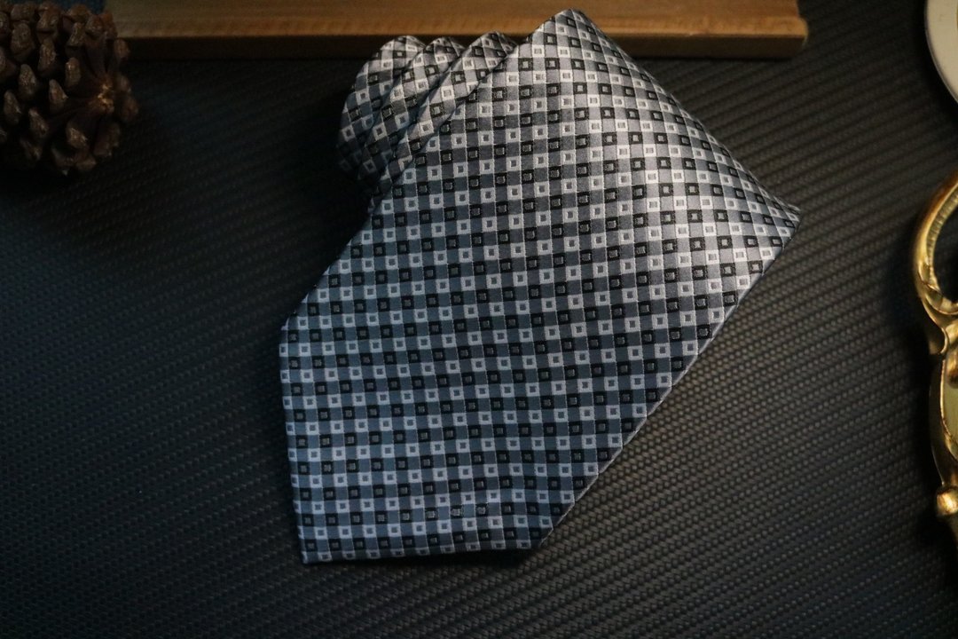 色真丝小格纹领带商务百搭礼盒装 necktie灰 - 领带/领带夹 - 丝．绢 灰色