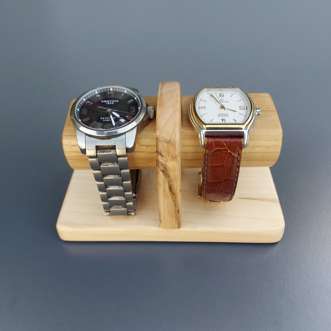 Oak wooden watch stand is a great present for your dad, husband or boyfriend. - 男表/中性表 - 木头 咖啡色