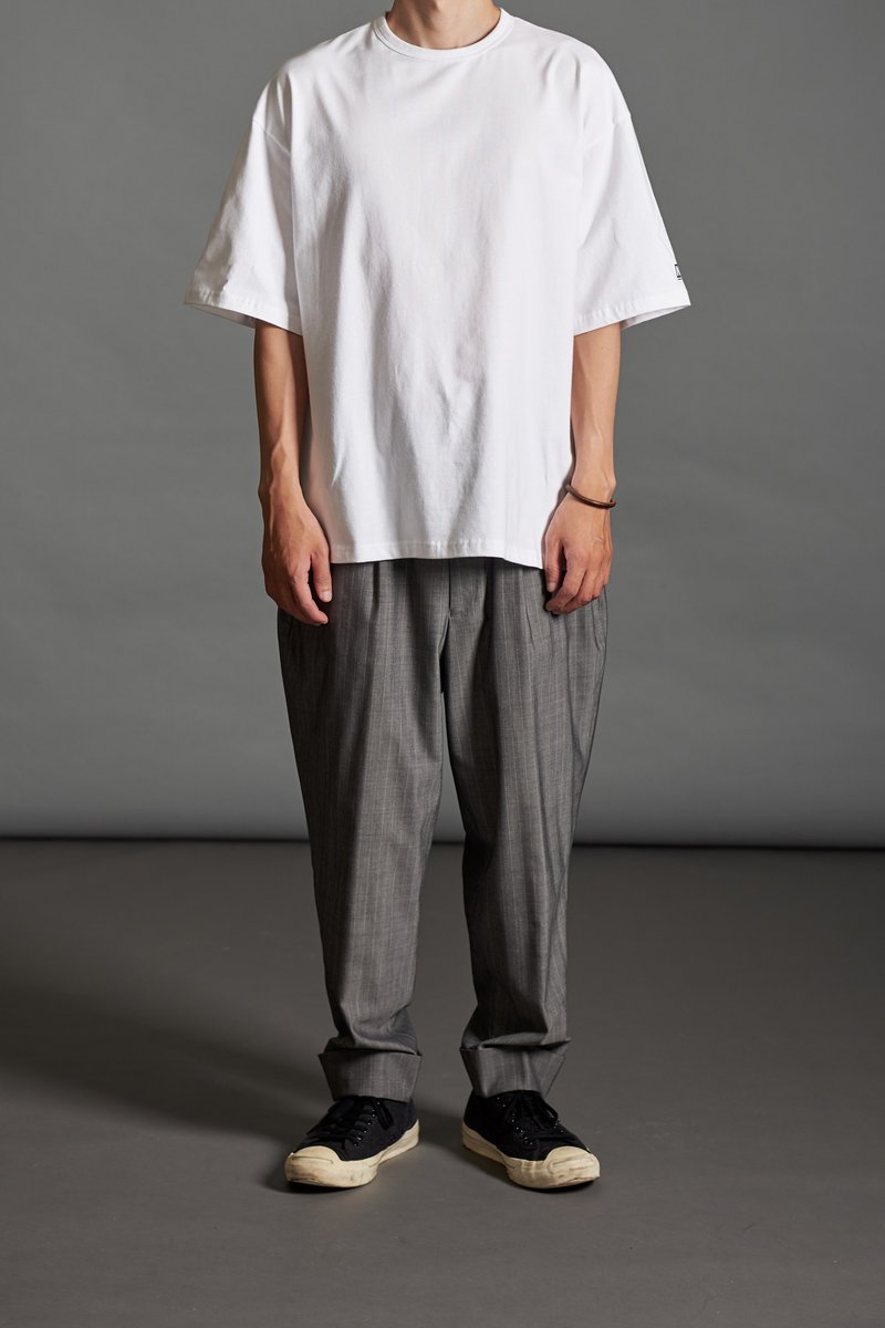 宽版开衩白色短TEE - 男装上衣/T 恤 - 棉．麻 白色