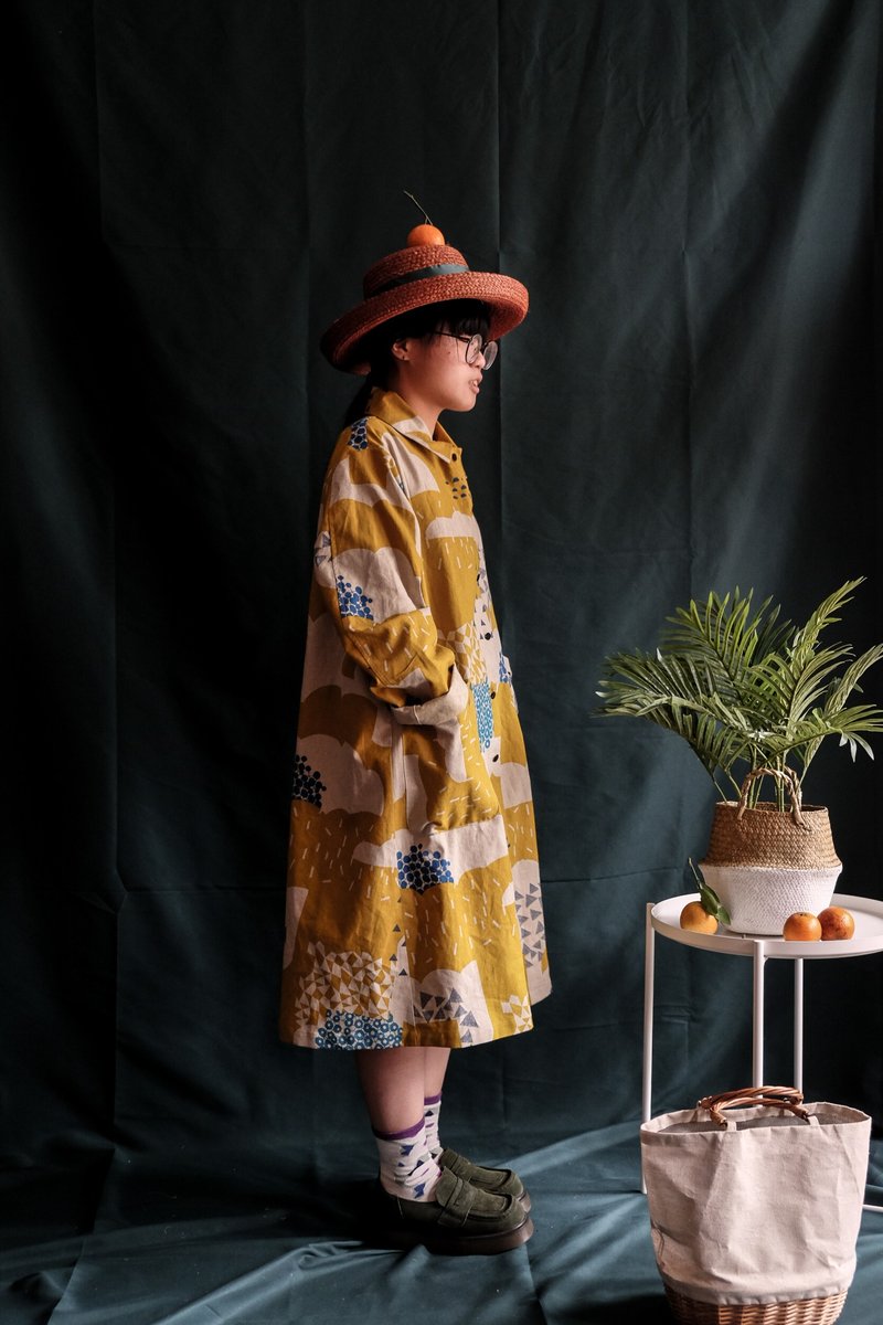 槴子黄随意的画 衬衫外套 - 女装衬衫 - 棉．麻 黄色