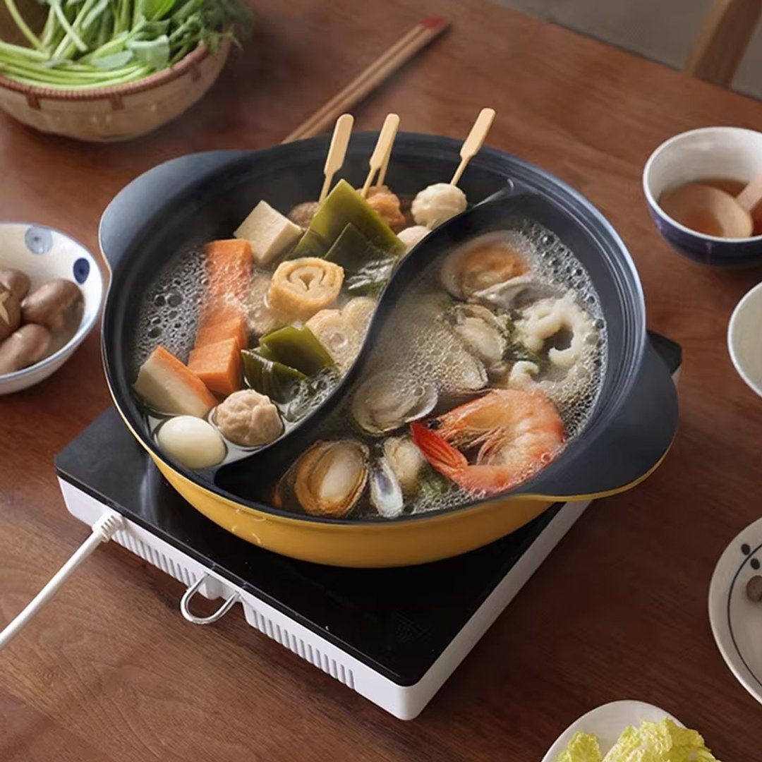 日本霜山 渐层色双耳不沾双格鸳鸯火锅 (附盖)-30cm - 锅具/烤盘 - 铝合金 黄色