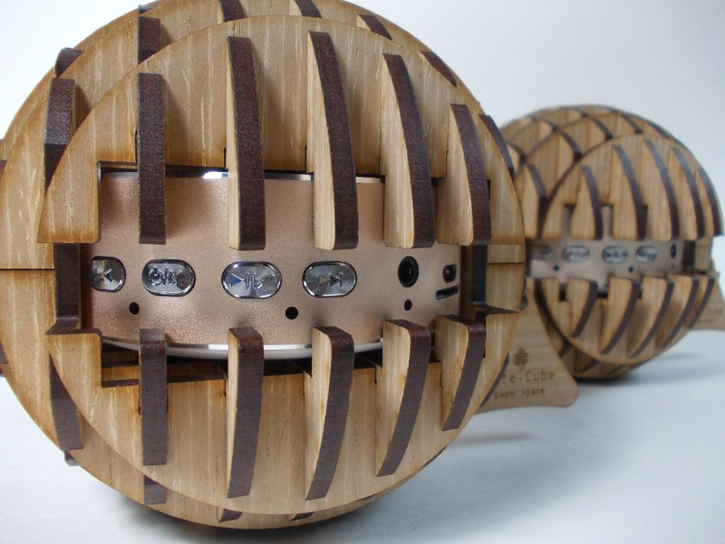 球形无线蓝牙音响-限量优惠.Bluetooth speaker 喇叭.音响.音乐 - 扩音器/喇叭 - 其他金属 咖啡色