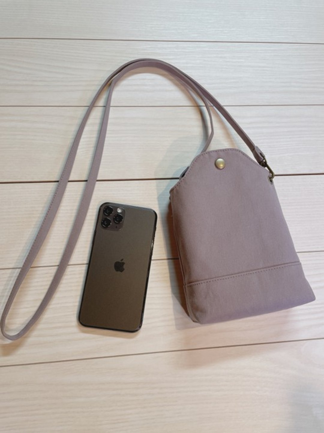 Kurashiki Canvas Smartphone Pochette Mini Sacoche Smartphone Shoulder Smartphone Pouch Dull Dull Color Purple - 侧背包/斜挎包 - 棉 
