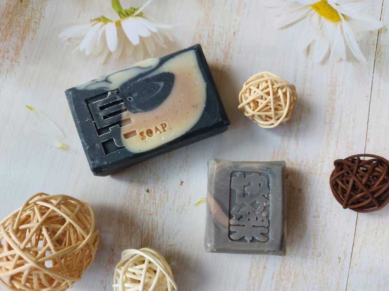 清爽榛果-中干性肌肤-木质调 - 肥皂/手工皂 - 精油 蓝色