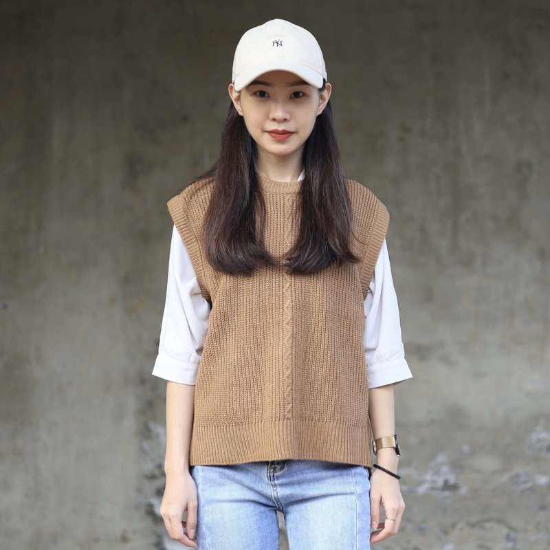 l OL必备 l 前短后长圆领针织背心(中性款) 四色 - 男装背心 - 聚酯纤维 卡其色