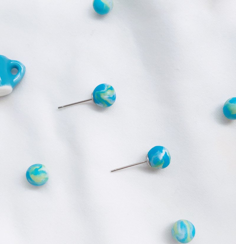 我的地球绕着你转 蓝绿渲染 全手工耳环 夹式耳环 - 耳环/耳夹 - 其他材质 多色