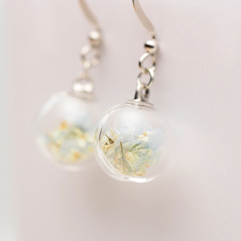 爱家作- OMYWAY 干花永生花玻璃球耳针耳环耳勾垂挂耳夹 1.2cm - 耳环/耳夹 - 玻璃 粉红色