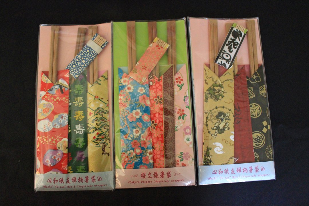 Chopstick case2 Traditional and Cherry Blossoms patterns origami - 筷子/筷架 - 纸 粉红色