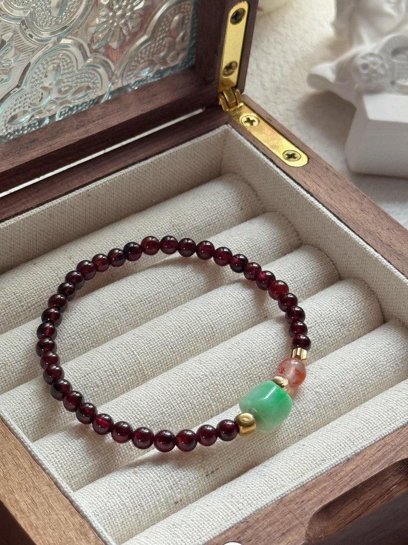 AZ 天然缅甸翡翠辣绿紫牙乌手串 - 手链/手环 - 宝石 