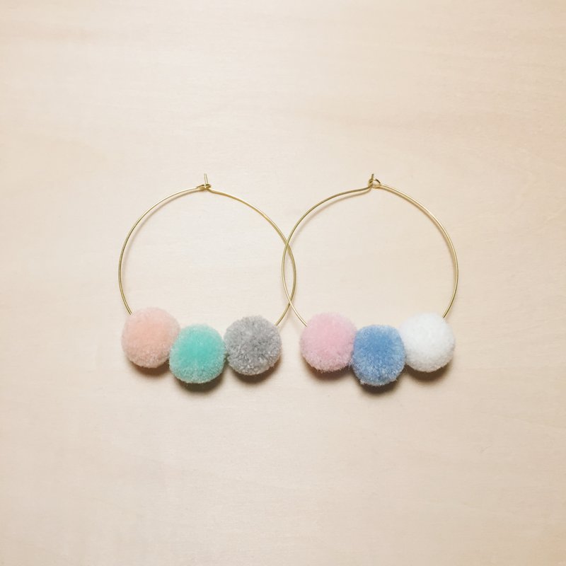 复古糖果色毛毛球大耳圈 - 耳环/耳夹 - 羊毛 多色