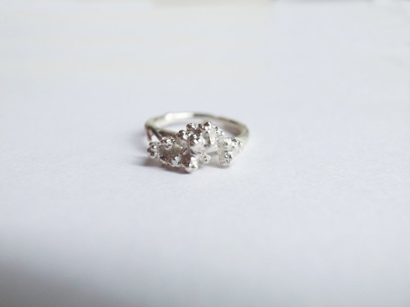 接单制作 rice flower纯银米香花戒指 - 戒指 - 纯银 银色