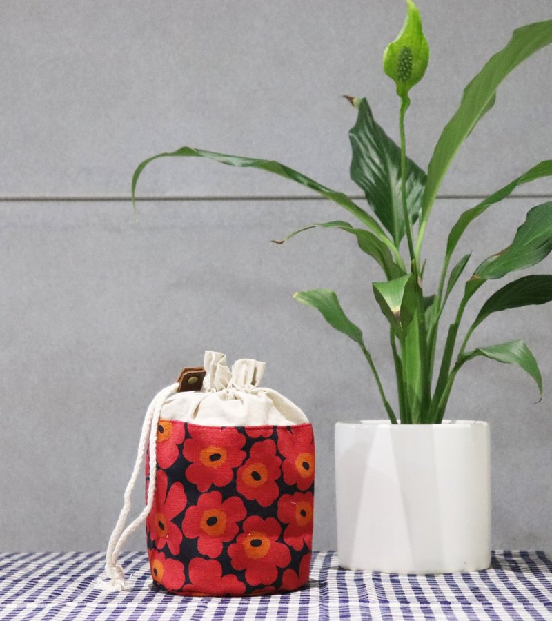 礼物 首选小物收纳~花花束口袋(红花) - 化妆包/杂物包 - 棉．麻 红色