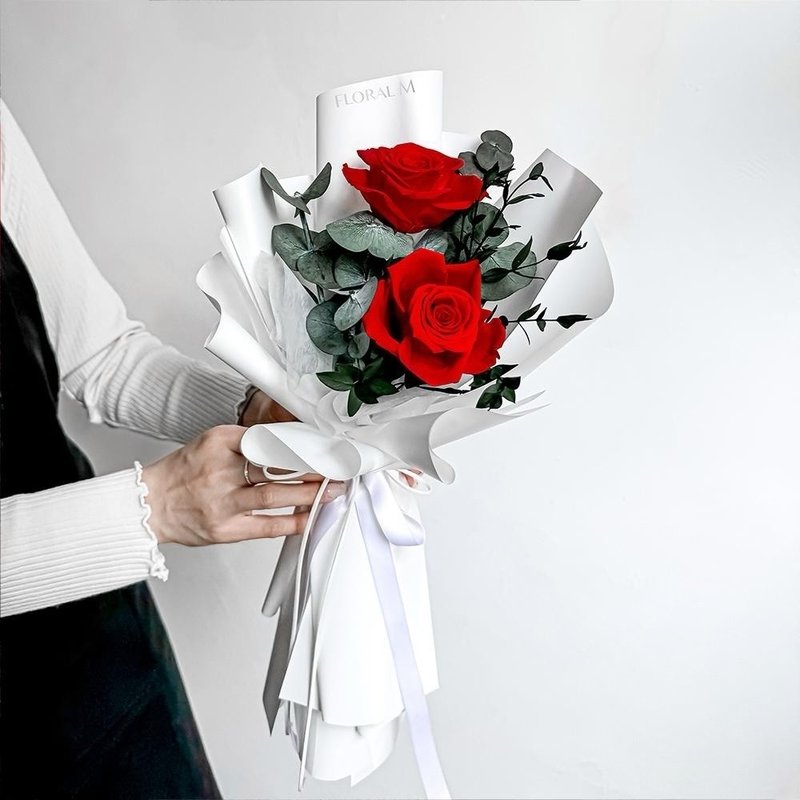 永恒浪漫红玫瑰永生花束 - 干燥花/捧花 - 植物．花 白色