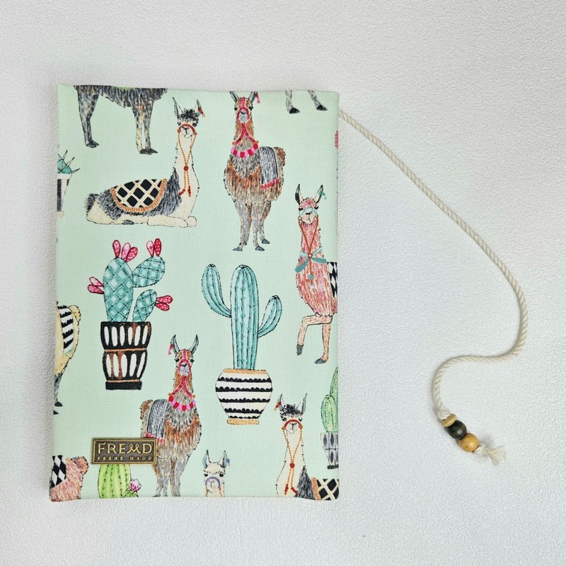 A5尺寸小羊驼的书香梦 - 书衣/书套 - 棉．麻 绿色