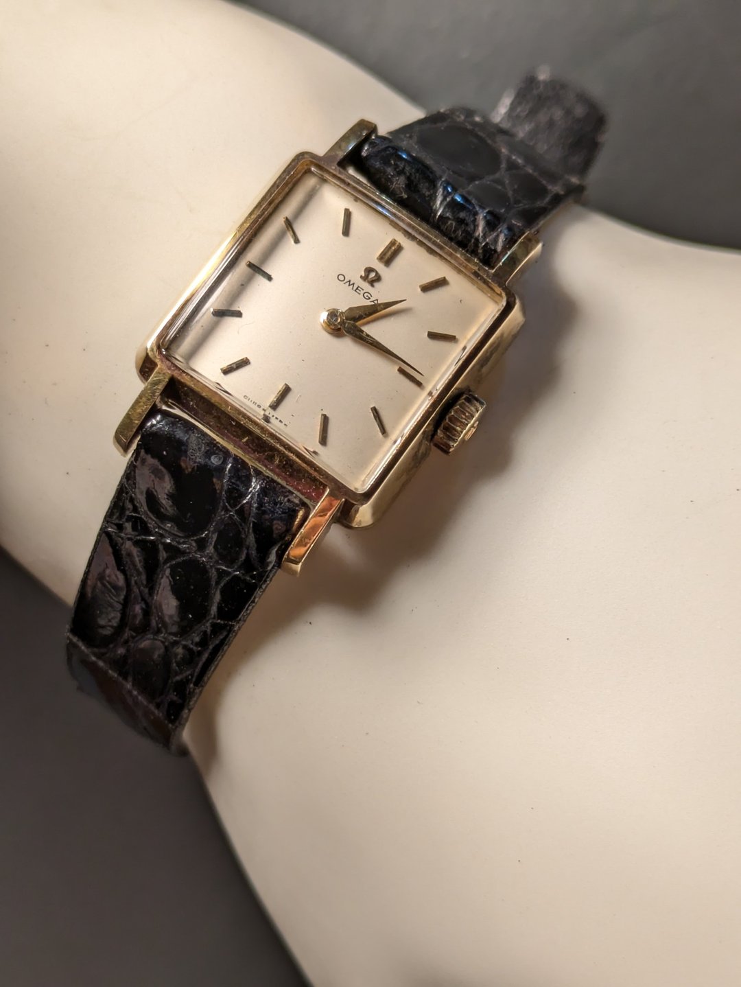 Omega 稀有手上链机械表 方形古董表 vintage watch - 女表 - 其他金属 金色