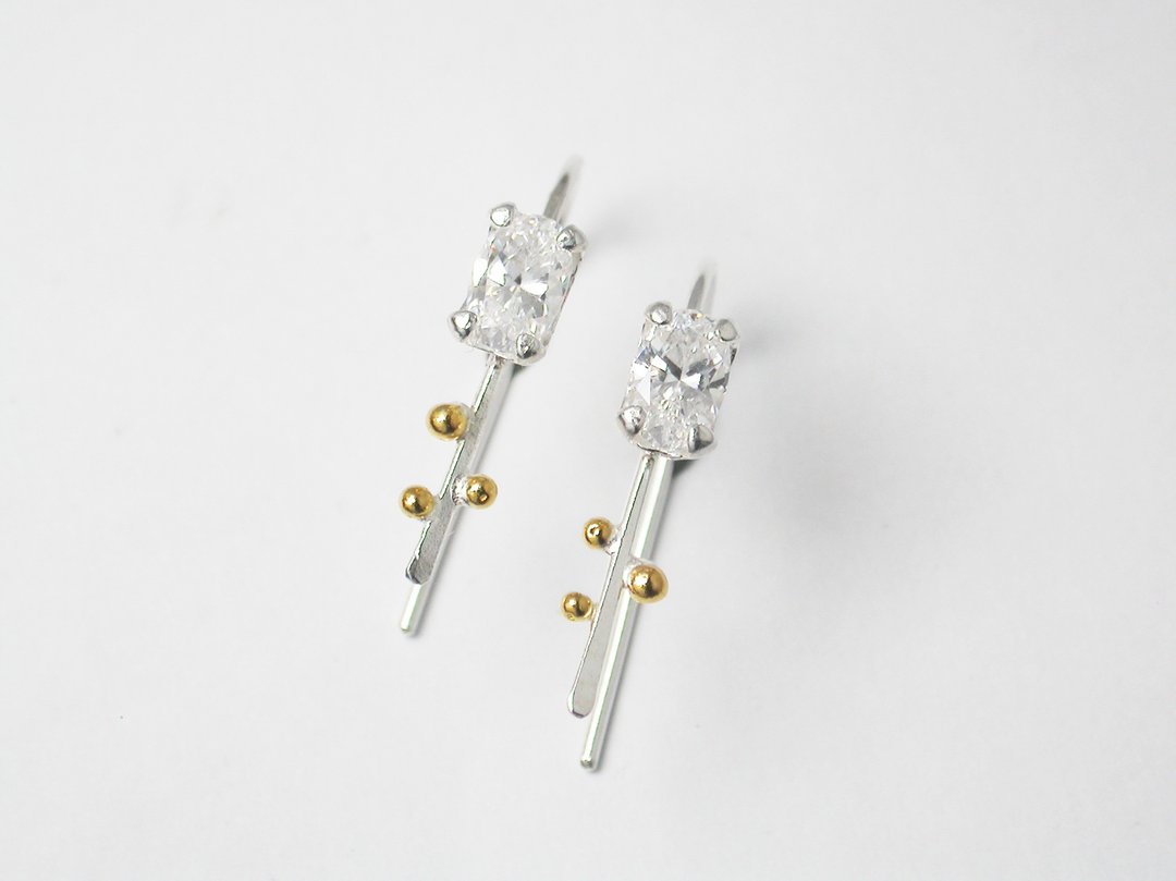 【Line 系列】 #a35 金+银耳环/ 925银/ 手工礼物/ 定制化 - 耳环/耳夹 - 银 白色