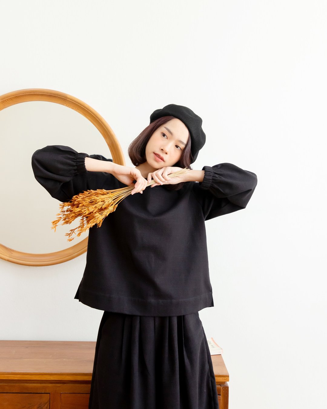 Rina Top - Thai cotton long sleeve with wooden buttons (Black) - 女装上衣 - 棉 黑色