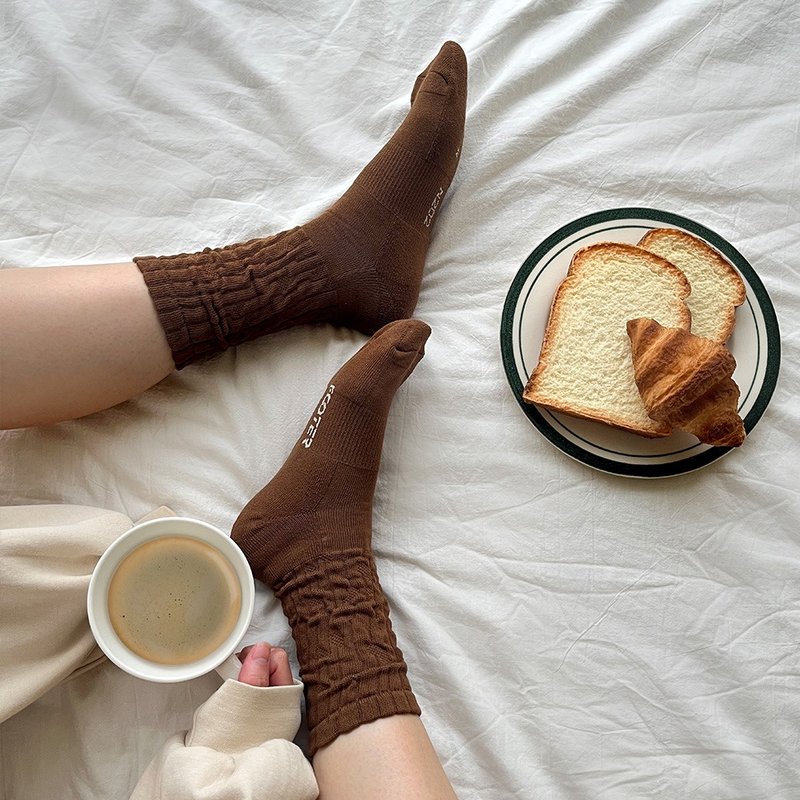 【FOOTER】Soft 云朵皱皱袜 - 美式 穿搭 长袜 (N202-玛奇朵) - 袜子 - 棉．麻 咖啡色