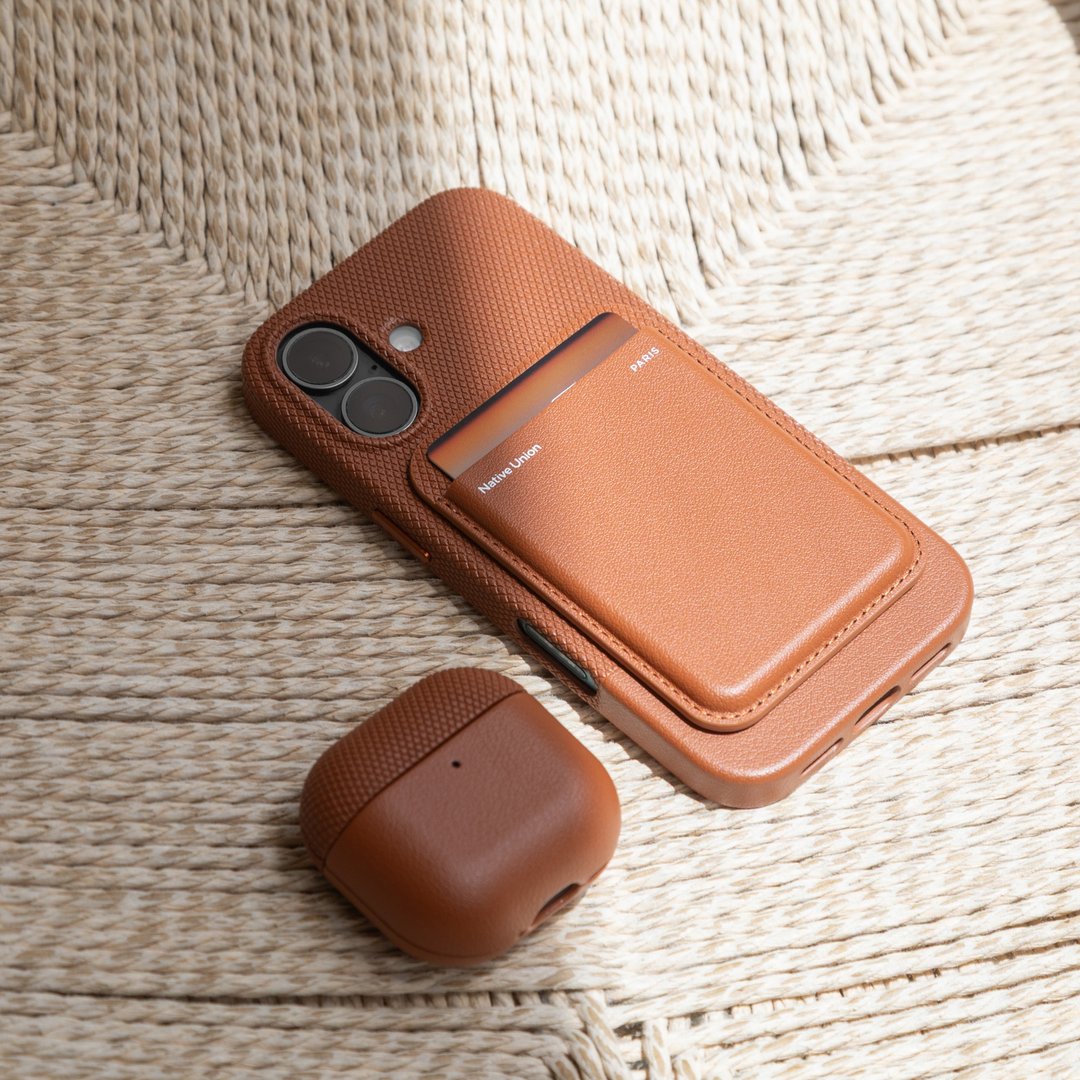 Native Union | 巴黎系列手机壳 焦糖棕 适用 iPhone18/17 系列 - 手机壳/手机套 - 人造皮革 咖啡色