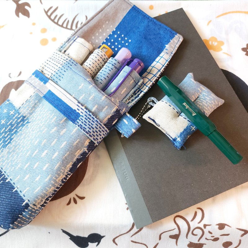 布笔袋，4 枝钢笔布笔袋 - 钟情于蓝 - 铅笔盒/笔袋 - 棉．麻 蓝色