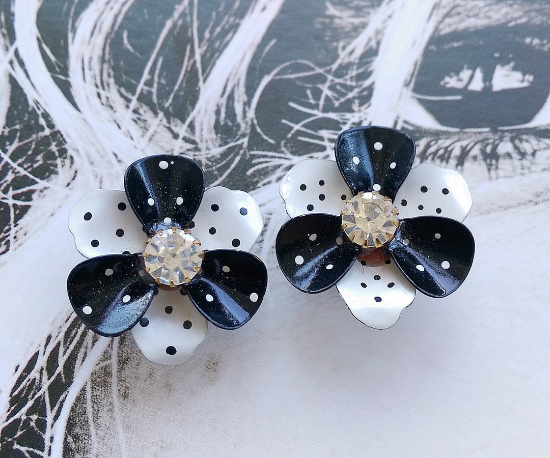 Vintage Jewelry 西洋古董饰品 AVON 黑白经典 花卉圆点 夹式耳环 - 耳环/耳夹 - 其他材质 金色