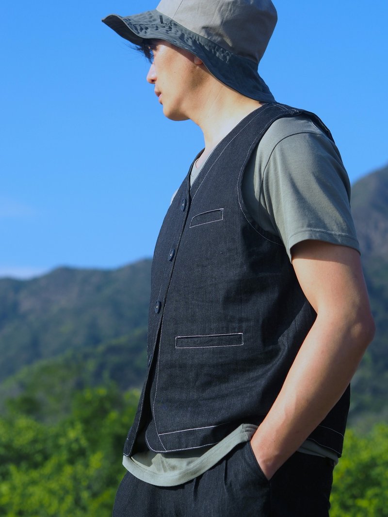 7-Pocket Travel Waistcoat 中性双面背心 | 香港手造 - 男装背心 - 聚酯纤维 
