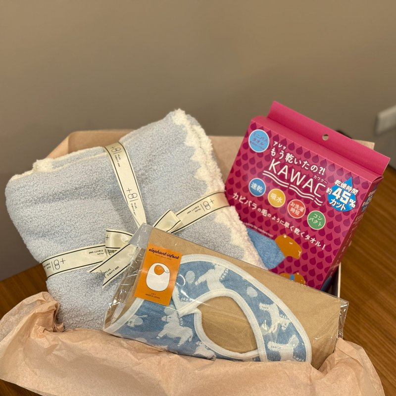 【好宝宝神队友礼盒】舒芙蕾低敏宝宝毯。日本成愿围兜。水豚浴巾 - 满月礼盒 - 其他人造纤维 