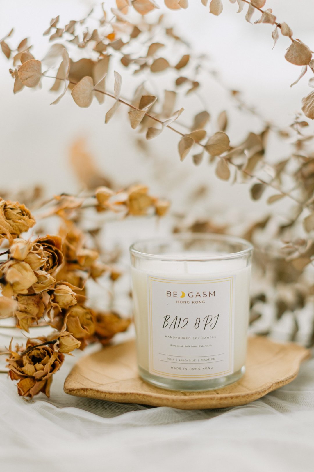 Candle蜡烛 :  雨后气息 No.2 BA12 8PJ 带有甜味+木质麝香 - 蜡烛/烛台 - 蜡 白色