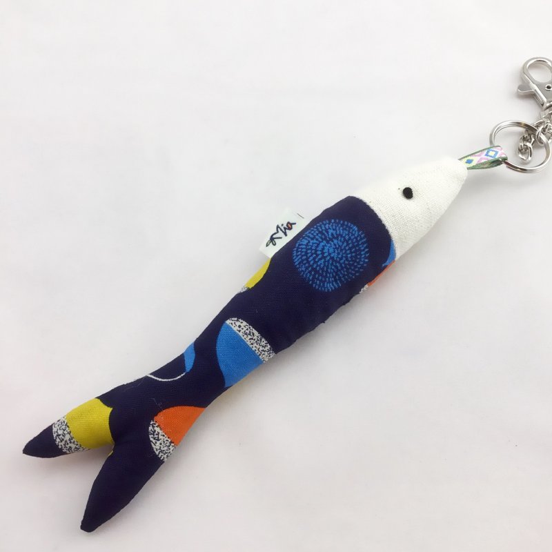 鱼鱼吊饰/钥匙圈(含金属挂钩) - 吊饰 - 棉．麻 