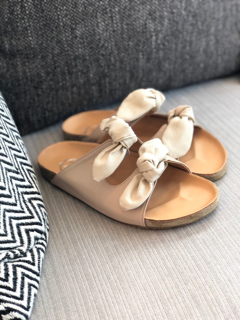 JOLIE SANDAL Rubber Sole Sandal with exchangeable ribbon - 男女凉鞋 - 人造皮革 卡其色